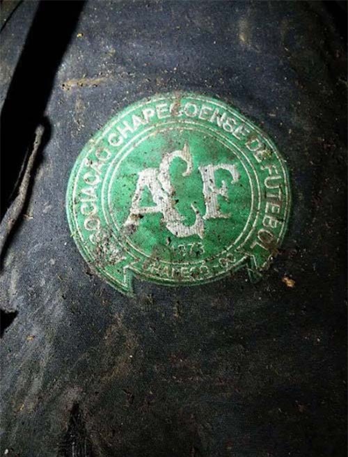 giay phut may bay cho doi bong brazil bien mat khoi man hinh radar - 5