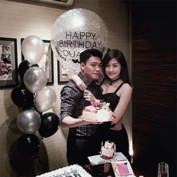 Ban trai A hau Tu Anh cong khai anh tinh cam hinh anh 1