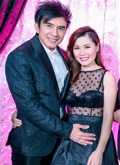 Khâm phục trước những sao nam Việt chăm vợ bầu cực khéo 0