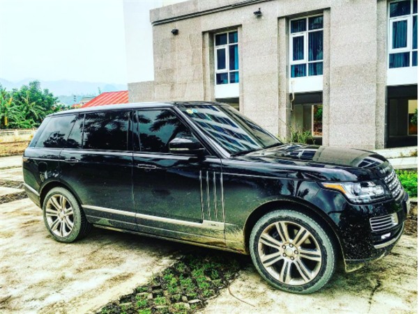 Bạn trai vừa công khai với Á hậu Tú Anh là ai và giàu có đến nhường nào? - Ảnh 13.