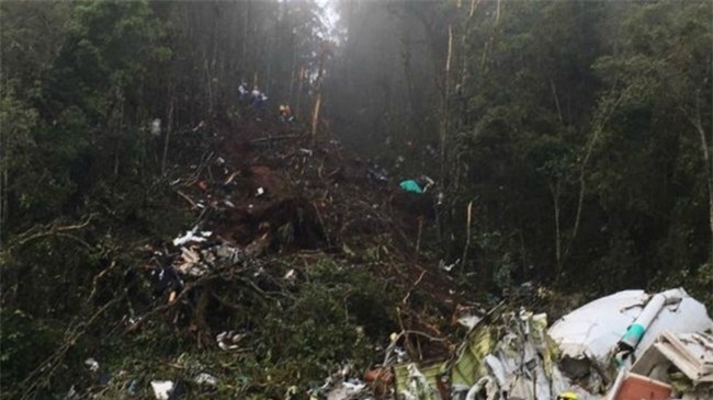 Khong khi buon dau o tru so doi bong xau so hinh anh 13