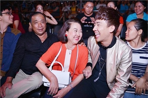 Bất ngờ trước mẹ trẻ đẹp của các danh hài Việt nổi tiếng 1