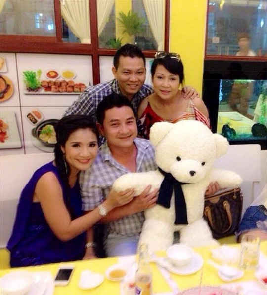 Bất ngờ trước mẹ trẻ đẹp của các danh hài Việt nổi tiếng 2