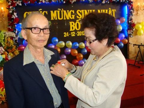 Bất ngờ trước mẹ trẻ đẹp của các danh hài Việt nổi tiếng 2