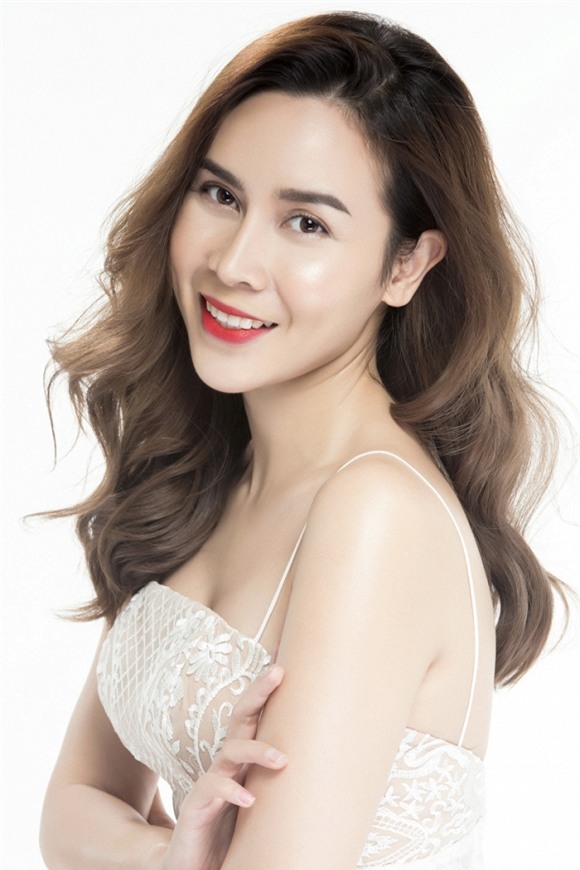 Lưu Hương Giang phẫu thuật thẩm mỹ 0