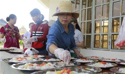 Làng đầu bếp nổi tiếng Việt Nam: Biệt thự, ô tô nhờ nấu tiệc thuê