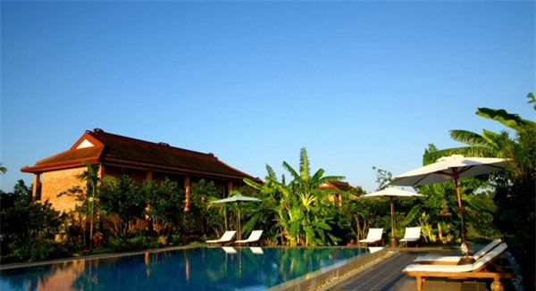 huế riverside
