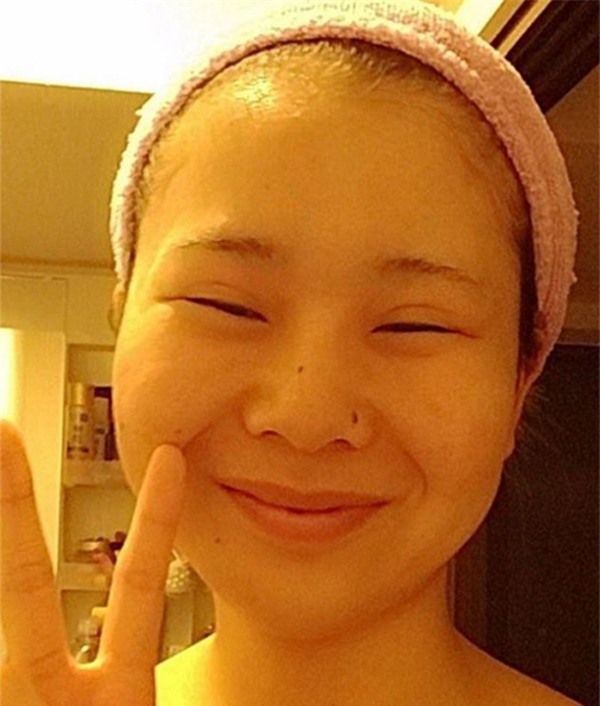 Thật không thể tin nổi trước và sau khi trang điểm đây vẫn là một cô gái  - Ảnh 2.