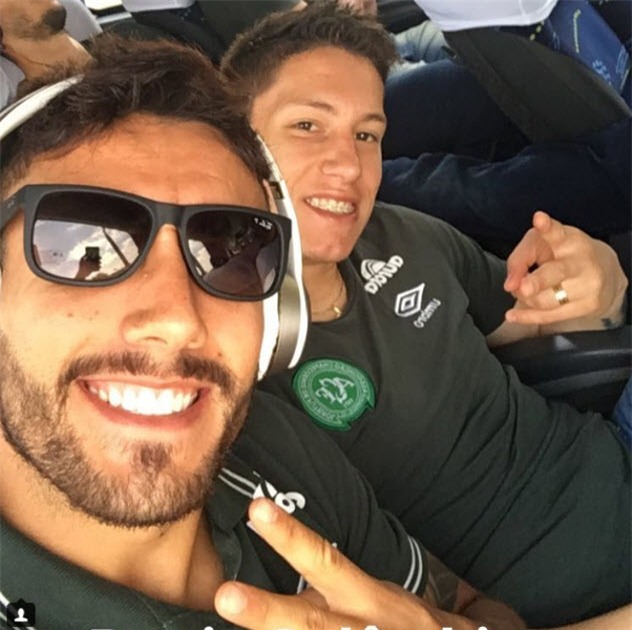 chang trai song sot trong tai nan may bay brazil noi 1 cau khien bao nguoi bat khoc - 2