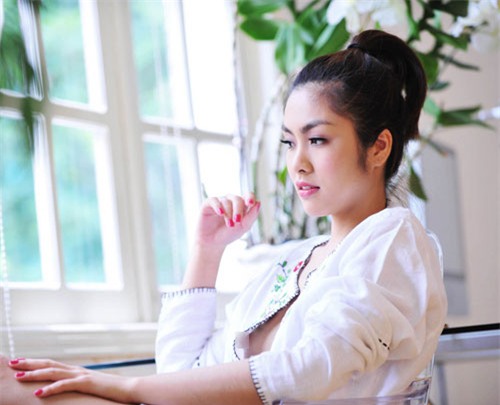 muon van su co thoi trang khien sao viet 