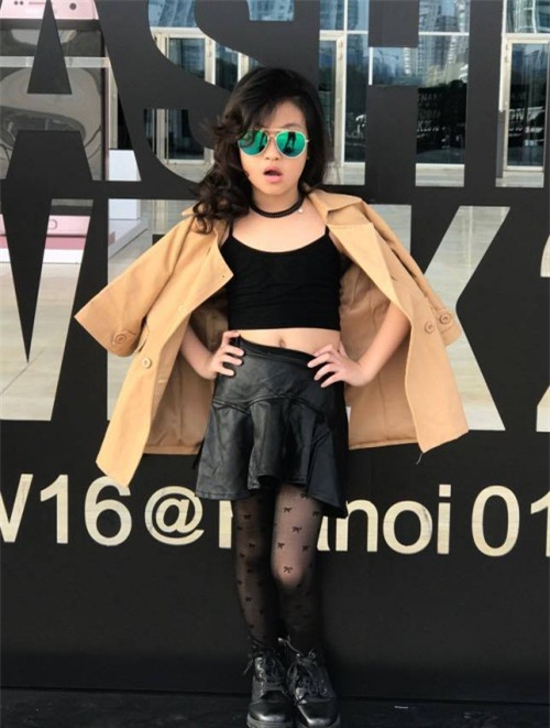 thien than 7 tuoi ha noi di dau cung sang nhat pho vi mac cuc chat - 1