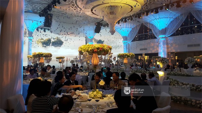 Đám cưới MC Mai Ngọc: Không gian lộng lẫy, cầu kỳ, xứng đáng là đám cưới sang chảnh nhất Hà Nội hôm nay - Ảnh 11.