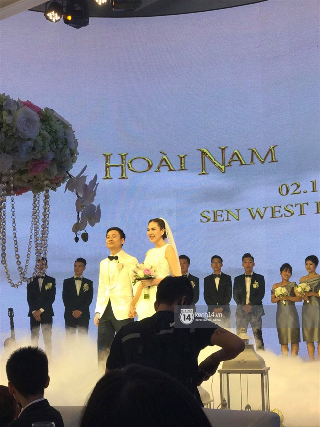 Đám cưới MC Mai Ngọc: Không gian lộng lẫy, cầu kỳ, xứng đáng là đám cưới sang chảnh nhất Hà Nội hôm nay - Ảnh 18.