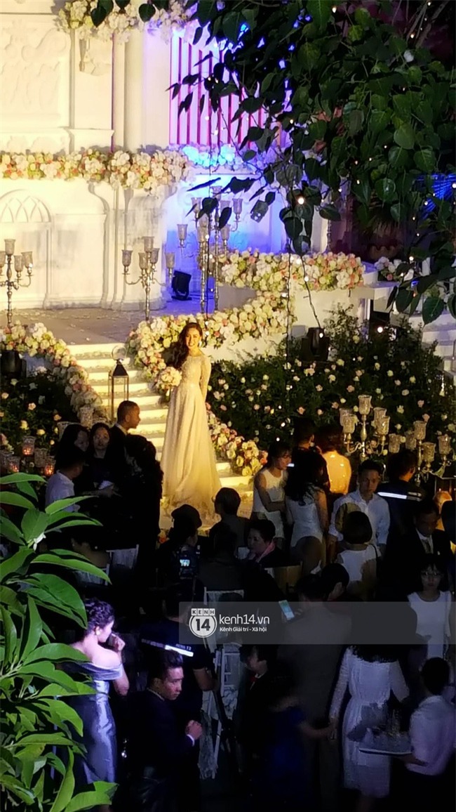 Đám cưới MC Mai Ngọc: Không gian lộng lẫy, cầu kỳ, xứng đáng là đám cưới sang chảnh nhất Hà Nội hôm nay - Ảnh 5.