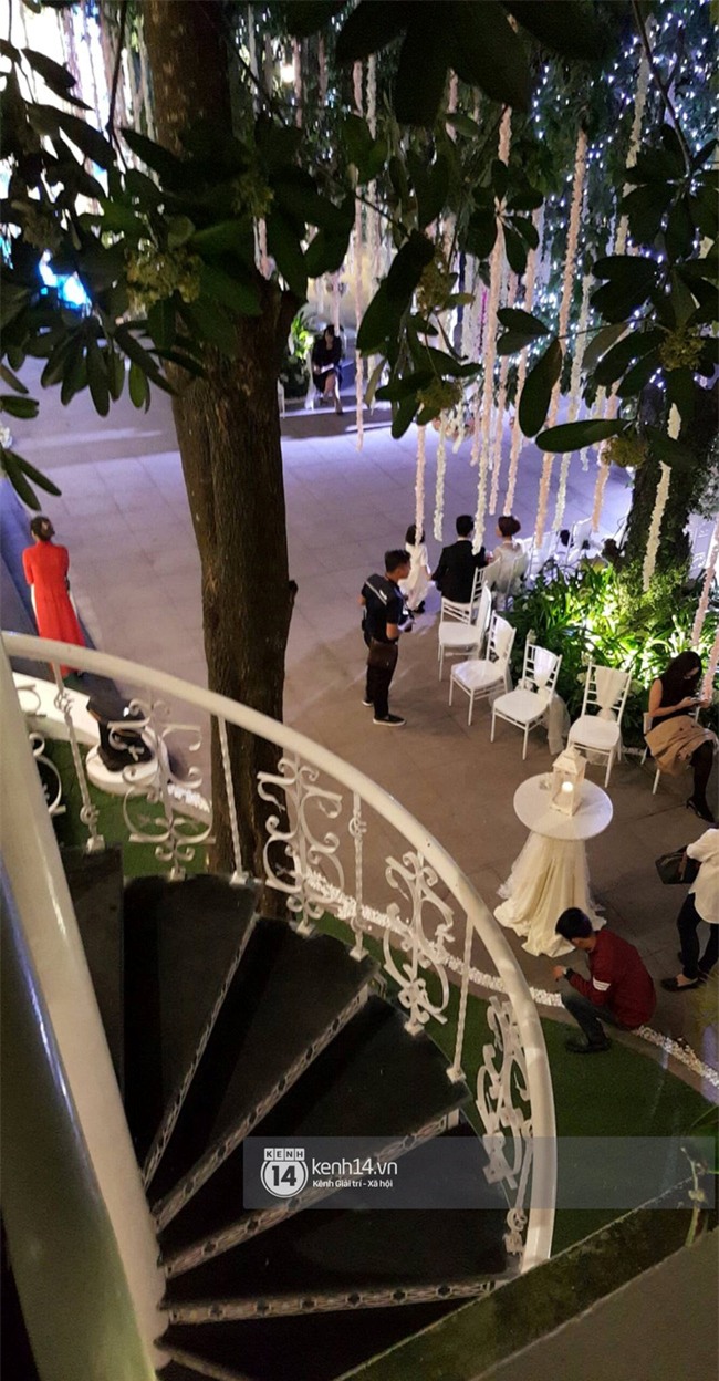Đám cưới MC Mai Ngọc: Không gian lộng lẫy, cầu kỳ, xứng đáng là đám cưới sang chảnh nhất Hà Nội hôm nay - Ảnh 8.
