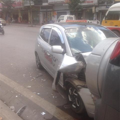 hiep ga phan ung khi bi to chay y boi thuong tien sau vu dam xe hinh anh 2