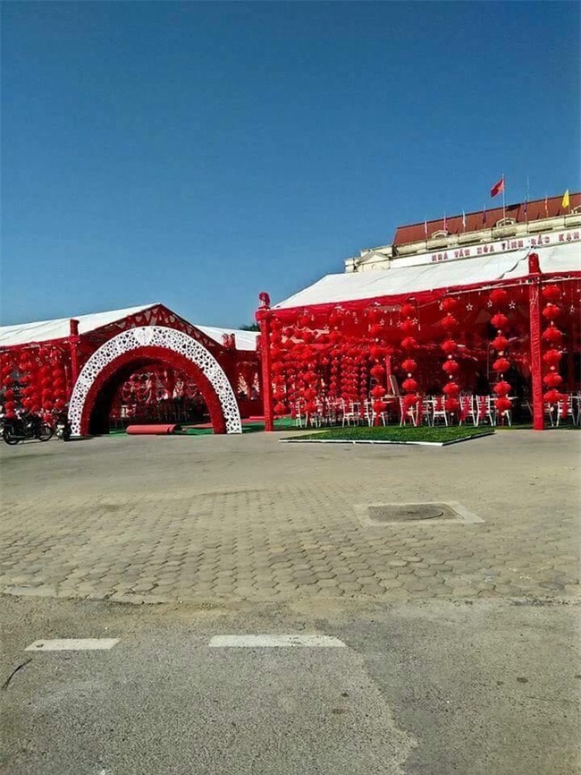 Đám cưới quy mô lớn hàng đầu Bắc Kạn khiến dân mạng mất ăn mất ngủ - Ảnh 1.