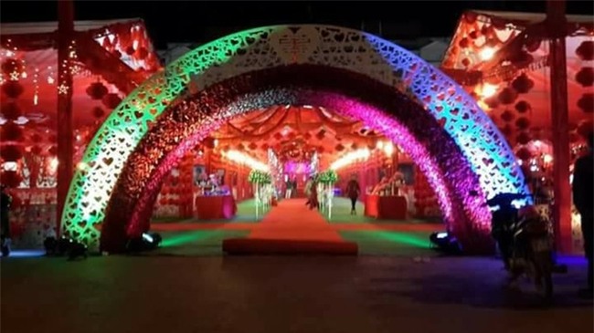 Đám cưới quy mô lớn hàng đầu Bắc Kạn khiến dân mạng mất ăn mất ngủ - Ảnh 2.