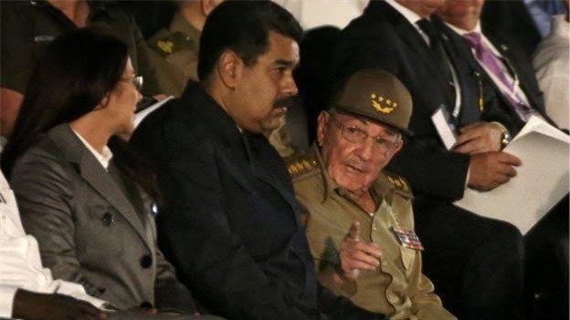 Người dân Cuba tiễn lãnh tụ Fidel Castro về nơi an nghỉ cuối cùng