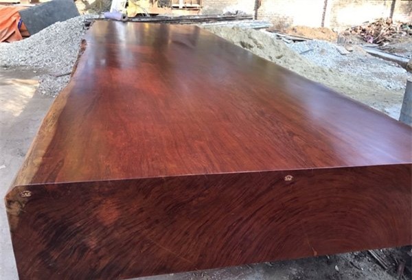 Ngủ trưa mát lưng: Đại gia Việt mua phản gỗ 3 tỷ