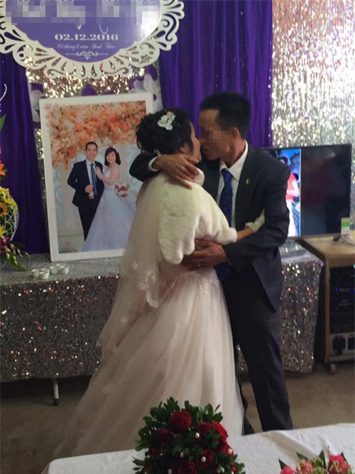 xon xao dam cuoi chu re lon hon co dau 25 tuoi, hon bo vo 3 tuoi - 2