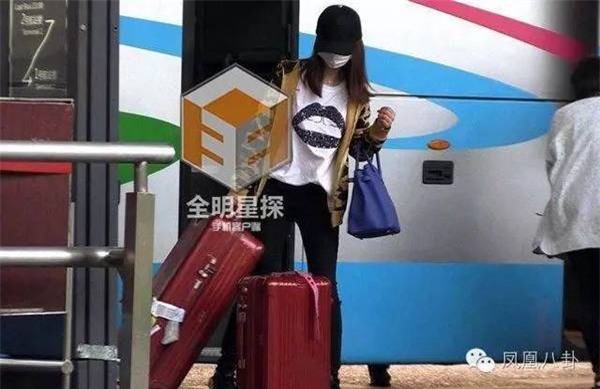 Chăm vợ con tốt hơn Hoắc Kiến Hoa, Huỳnh Hiểu Minh cười khi bị cho là làm màu - Ảnh 6.