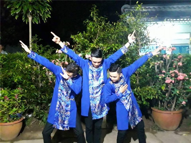 cuoi ngoac mieng voi nhung “doi quan