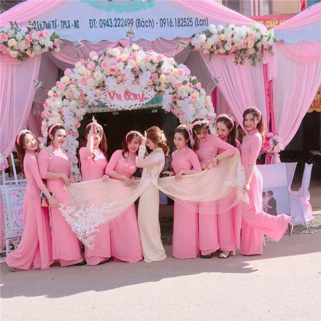 cuoi ngoac mieng voi nhung “doi quan