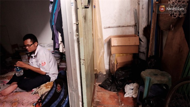 Cùng mẹ lượm ve chai khắp Sài Gòn, cậu học trò lớp 12 vẫn mang về nhiều thành tích đáng nể - Ảnh 7.