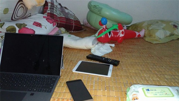 Chàng trai ở bẩn đổ lỗi do