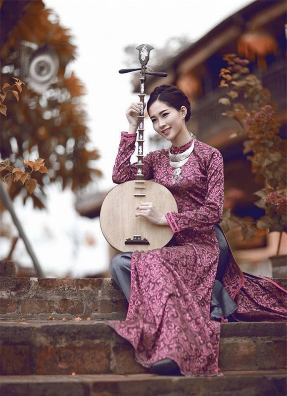 Hoa hậu Đặng Thu Thảo hóa thiếu nữ xưa xinh đẹp đài các 1