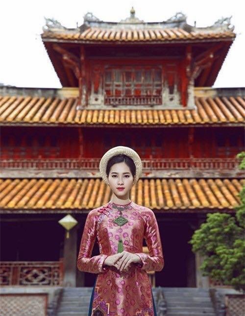 Hoa hậu Đặng Thu Thảo hóa thiếu nữ xưa xinh đẹp đài các 5