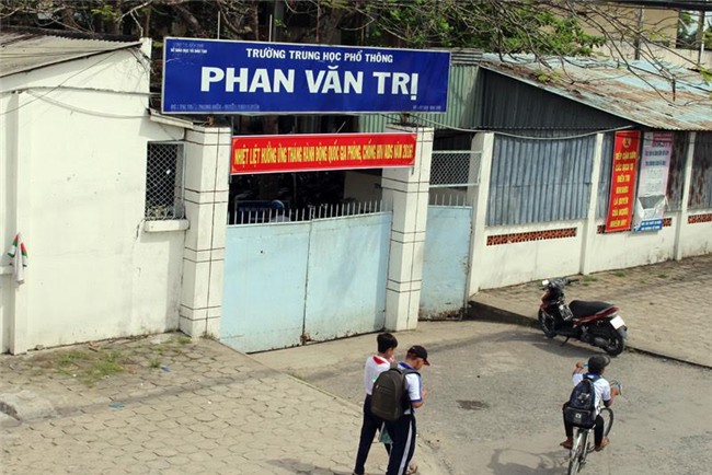 Không mua sim điện thoại, học sinh bị 0 điểm bài kiểm tra?