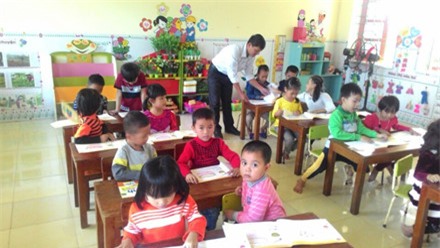 Mất cân đối nghiêm trọng cơ cấu đội ngũ giáo viên tại Nghệ An: Tâm tư của nam giáo viên đi “trông trẻ“ ảnh 1