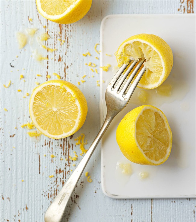 Những thực phẩm đang bào mòn răng mà bạn vẫn ăn hàng ngày - Ảnh 1.