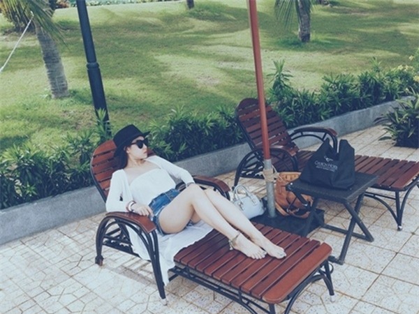 Độ gợi cảm "chết người" của 2 MC dáng chuẩn nhất VTV - 6