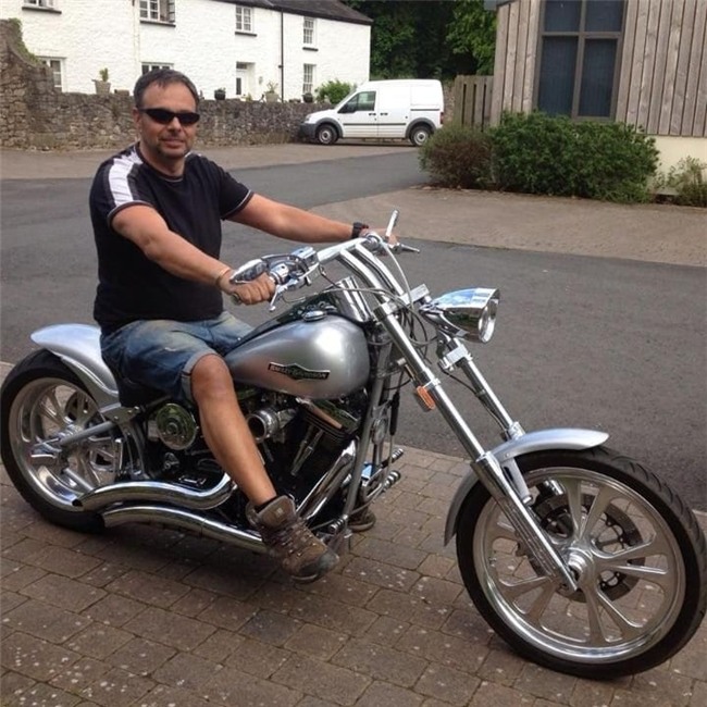 dam “cam sung” dai gia u60, co gai 25 tuoi nhan cai ket dau long… - 2