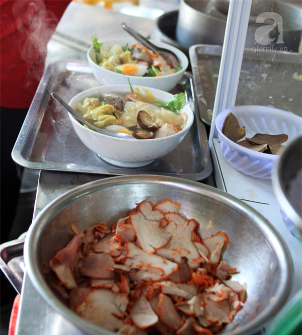 mi-van-than-ngon-ơ-ha-noi