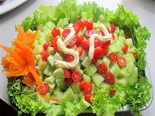 ca chua cam ky tuyet doi khi che bien va an cung dua chuot - 1