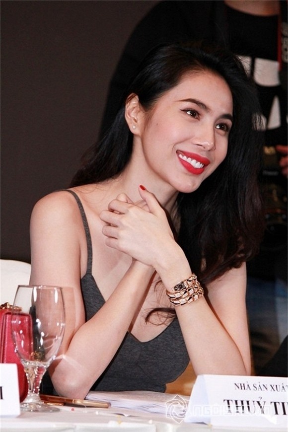 Bằng tuổi nhưng Hari Won phải ngả mũ trước độ giàu có và chịu chi của 2 sao việt này 3