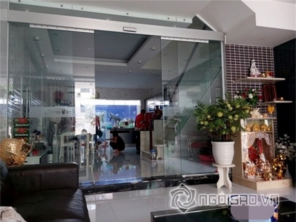 Bằng tuổi nhưng Hari Won phải ngả mũ trước độ giàu có và chịu chi của 2 sao việt này 0