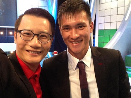 hoang bach tam su xuc dong ve cong vinh gay nhieu chu y - 1