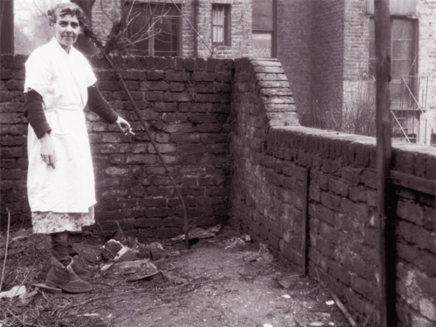 Kẻ sát nhân thì thầm của nước Anh, giết người và giấu xác trong tường nhà - Ảnh 4.