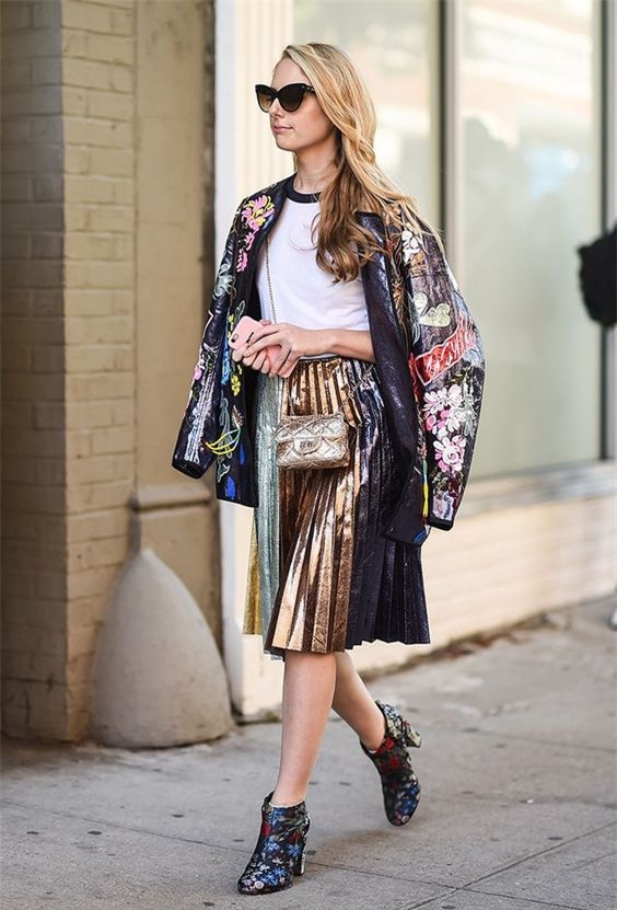 trang phục mùa lễ hội