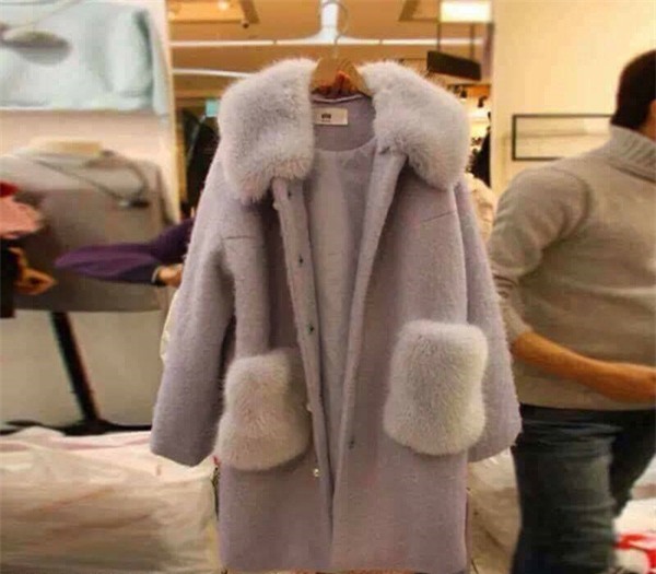 Tin bạn, đặt mua 2 áo bạc triệu, cô nàng té xỉu khi nhận hàng