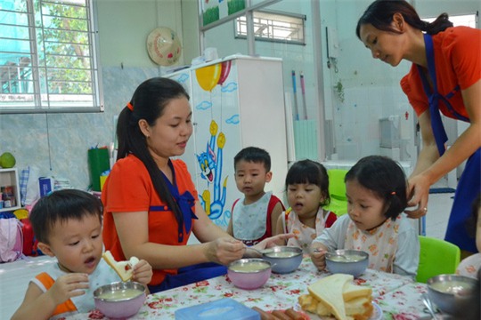 Nơm nớp lo giáo viên mầm non bỏ việc - 1