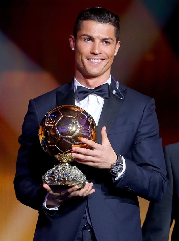 Dàn trai đẹp của Real Madrid đổ bộ Nhật Bản, Ronaldo bỏ Gala Quả bóng vàng - Ảnh 6.