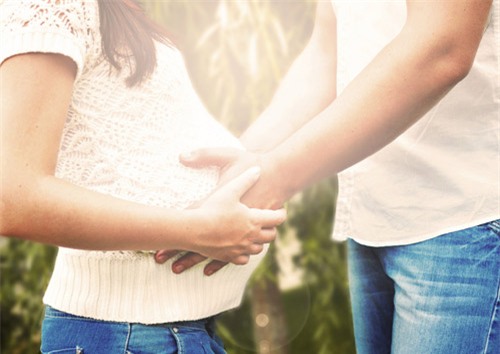 thai nhi cam thay the nao khi bo me lam 'chuyen ay'? va day la cau tra loi! - 2