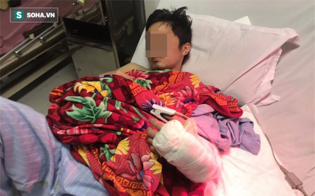 Sự thật bất ngờ vụ nam thanh niên tự chặt tay đưa cho mẹ nấu cháo ở Nghệ An - Ảnh 1.