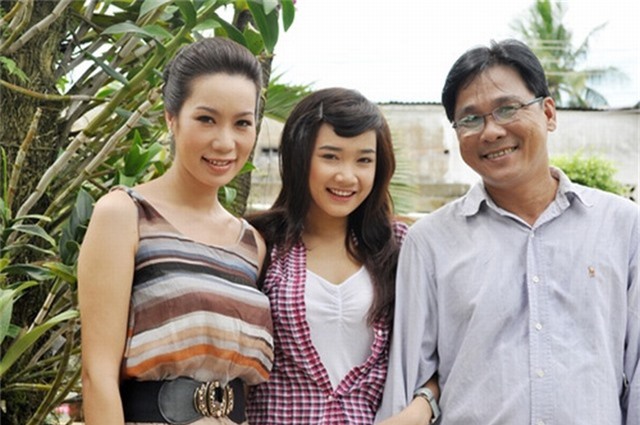 nha phuong thoi 17 tuoi cuc dang yeu va "sexy" nhung van bi truong giang che "xau hoac" hinh anh 12